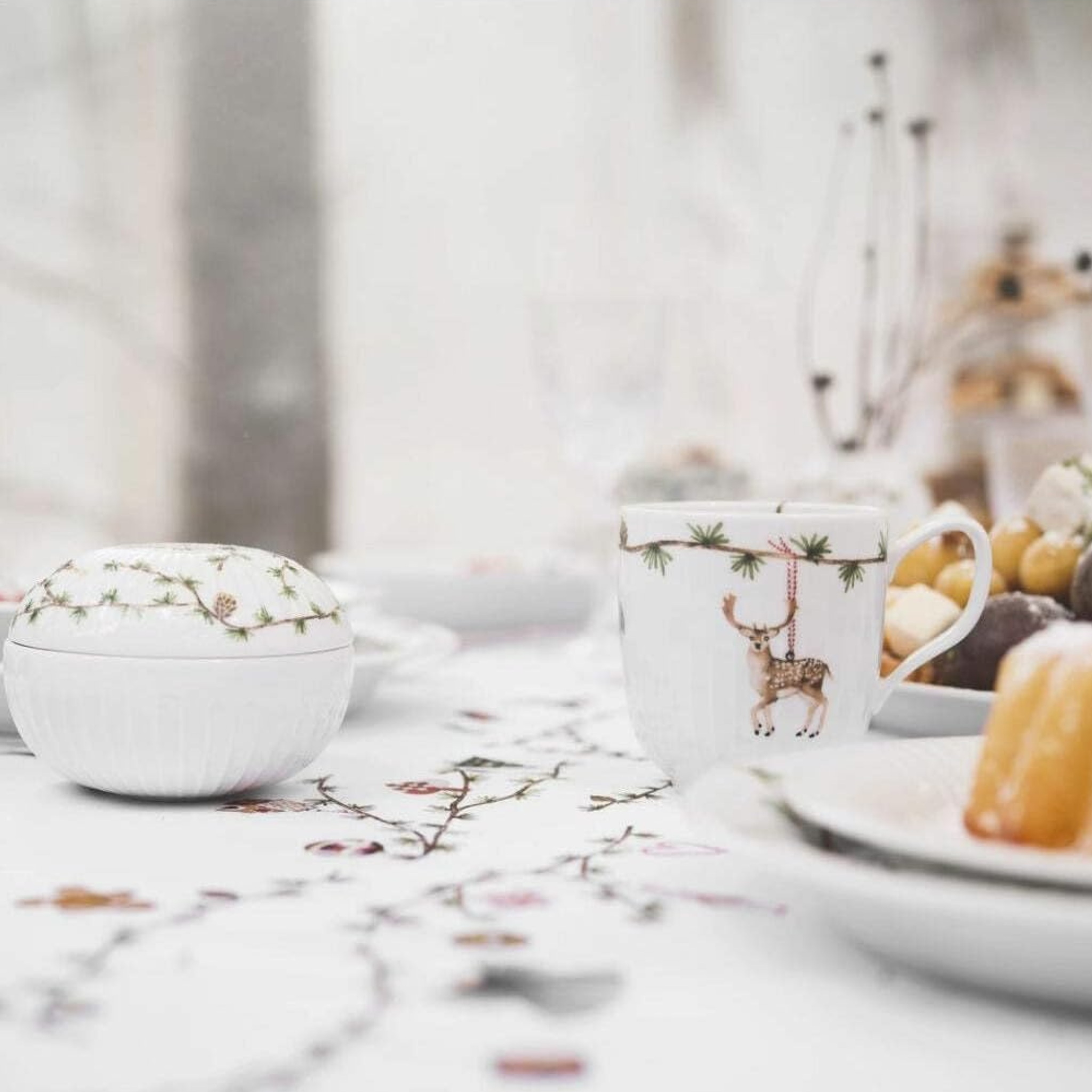 Kähler Hammershøi Christmas Krus, Hvid Med Dekoration