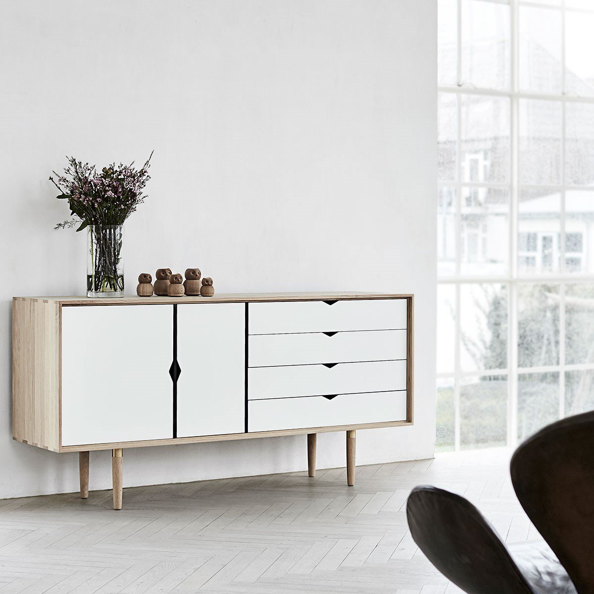 Andersen Furniture S6 på skänket tvål ek, vit front