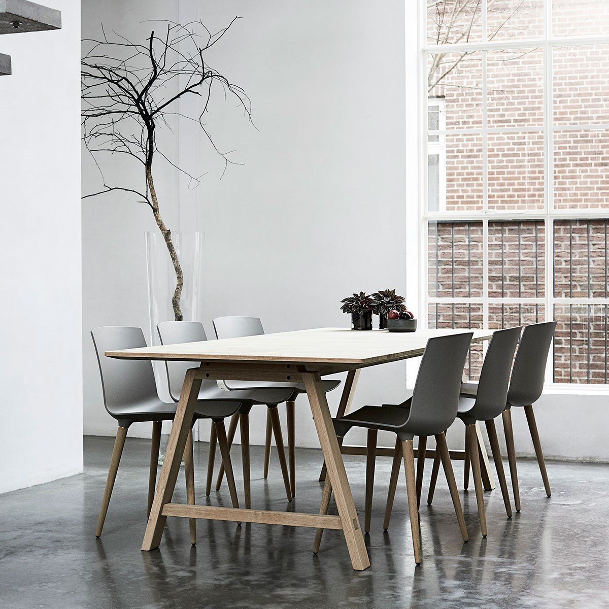 Andersen Furniture T1 Udtræksbord, Hvid Laminat, Sæbet Eg Understel, 220cm