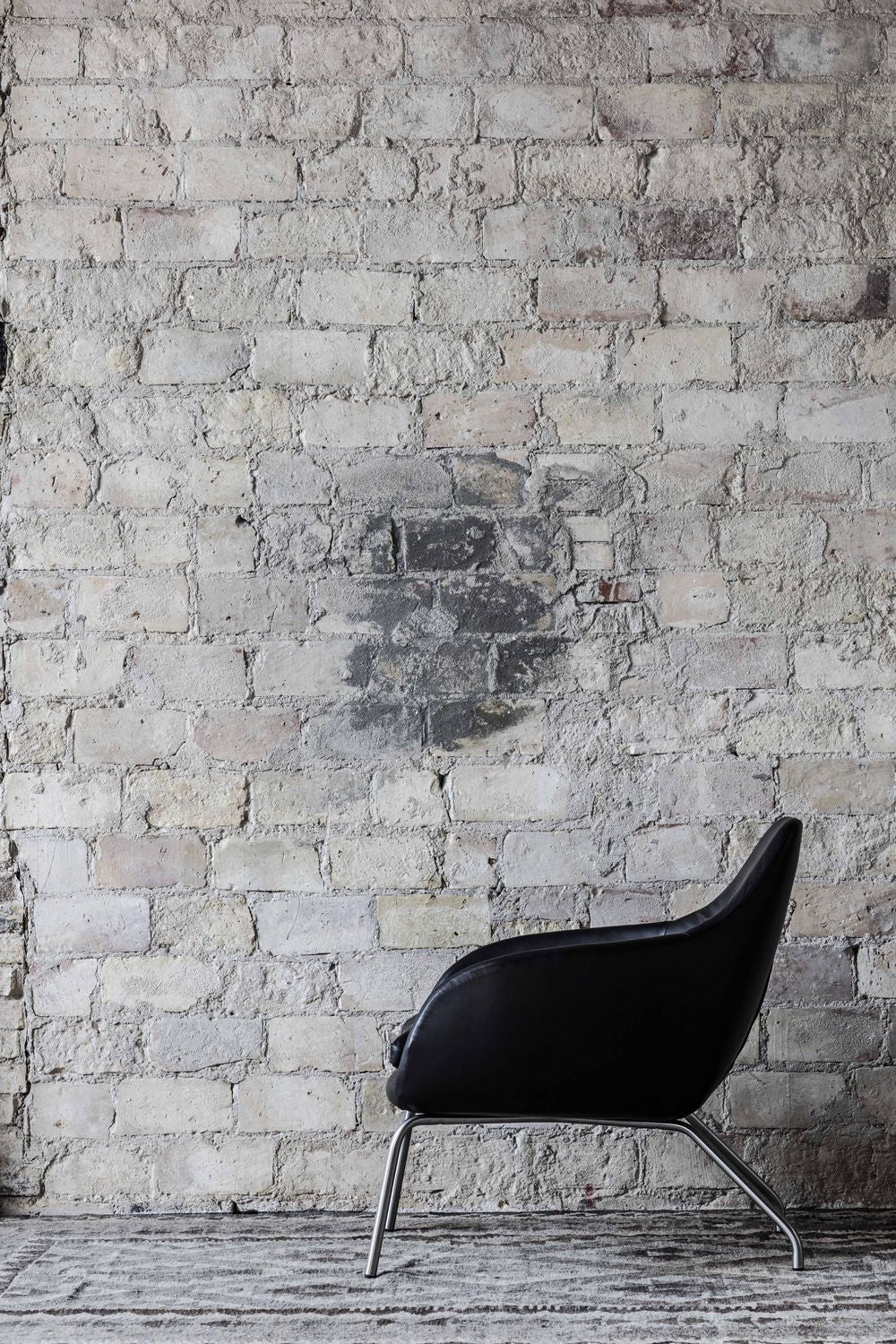 Bent Hansen Asento Lounge Chair, Black Steel/Black Adrian Leather Frame