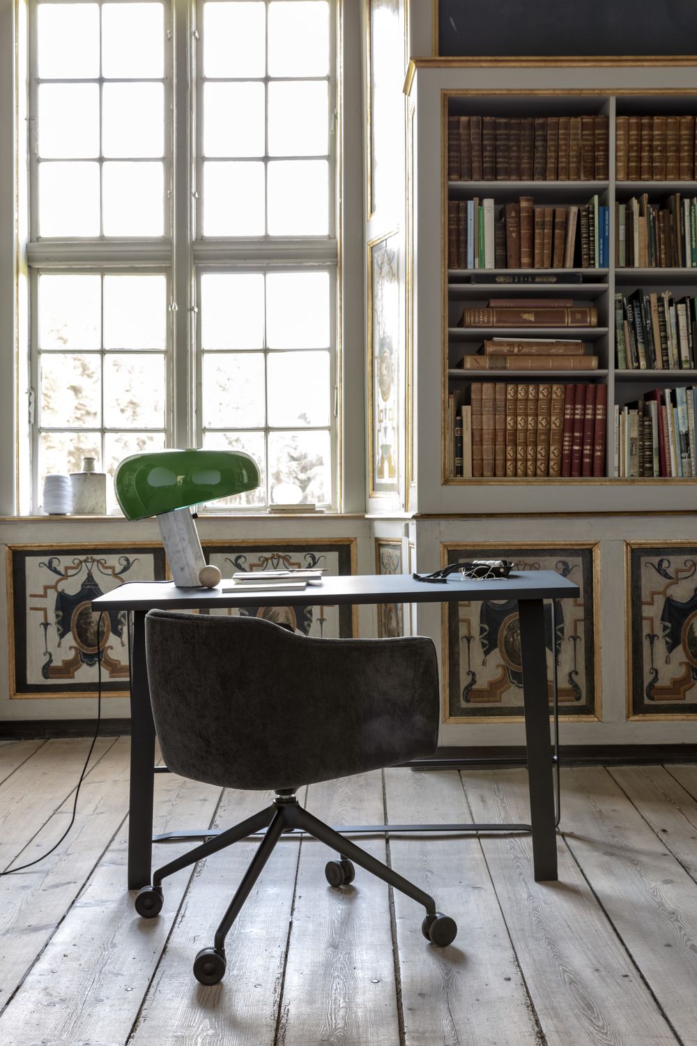 Bent Hansen Hemingway Skrivebord med Skuffe L 120 cm, Sortlakeret Bøg/Conifer Green Linoleum