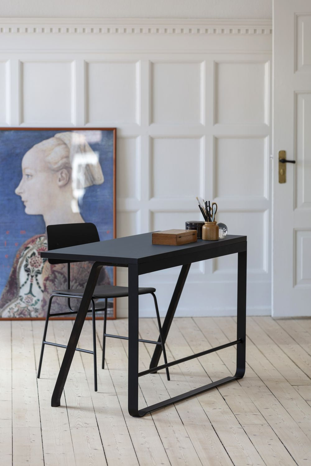 Bent Hansen Hemingway Skrivebord med Skuffe L 120 cm, Sortlakeret Bøg/Smokey Blue Linoleum