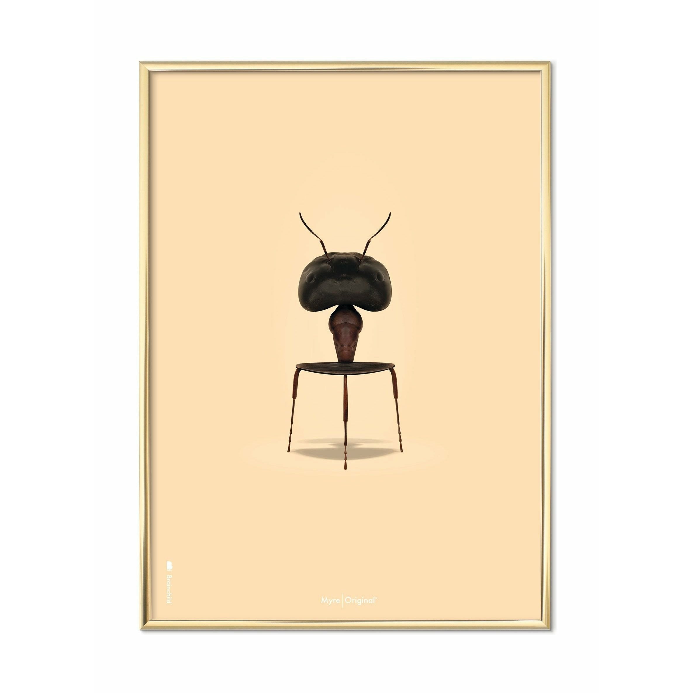 Brainchild Ant Classic Poster, mässingsfärgad ram 70x100 cm, sandfärgad bakgrund