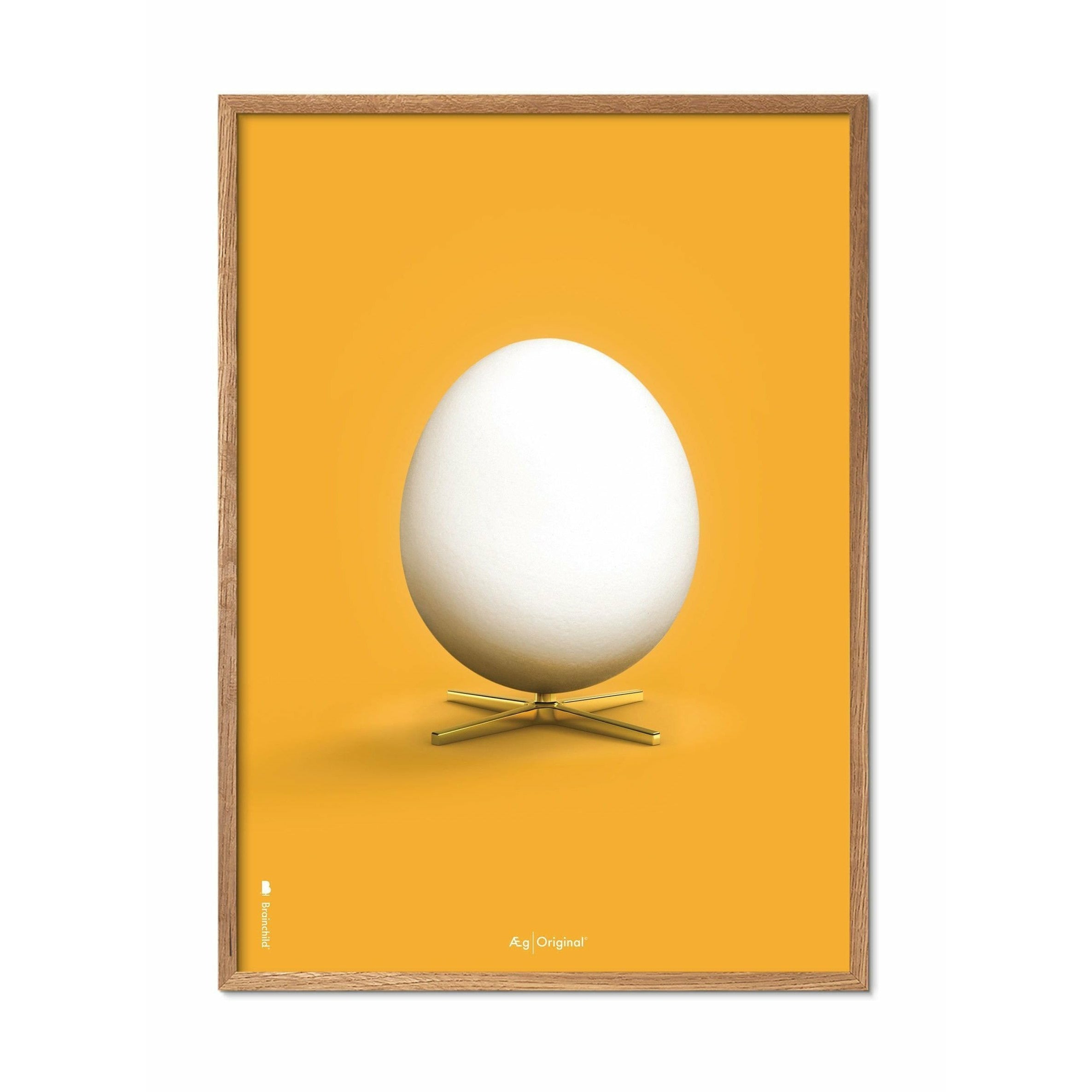 Brainchild Äggklassisk affisch, ram i lätt trä 50x70 cm, gul bakgrund