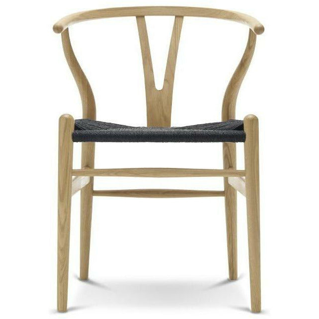 Carl Hansen CH24 Y-Chair Oak Lacquer, svart flätan