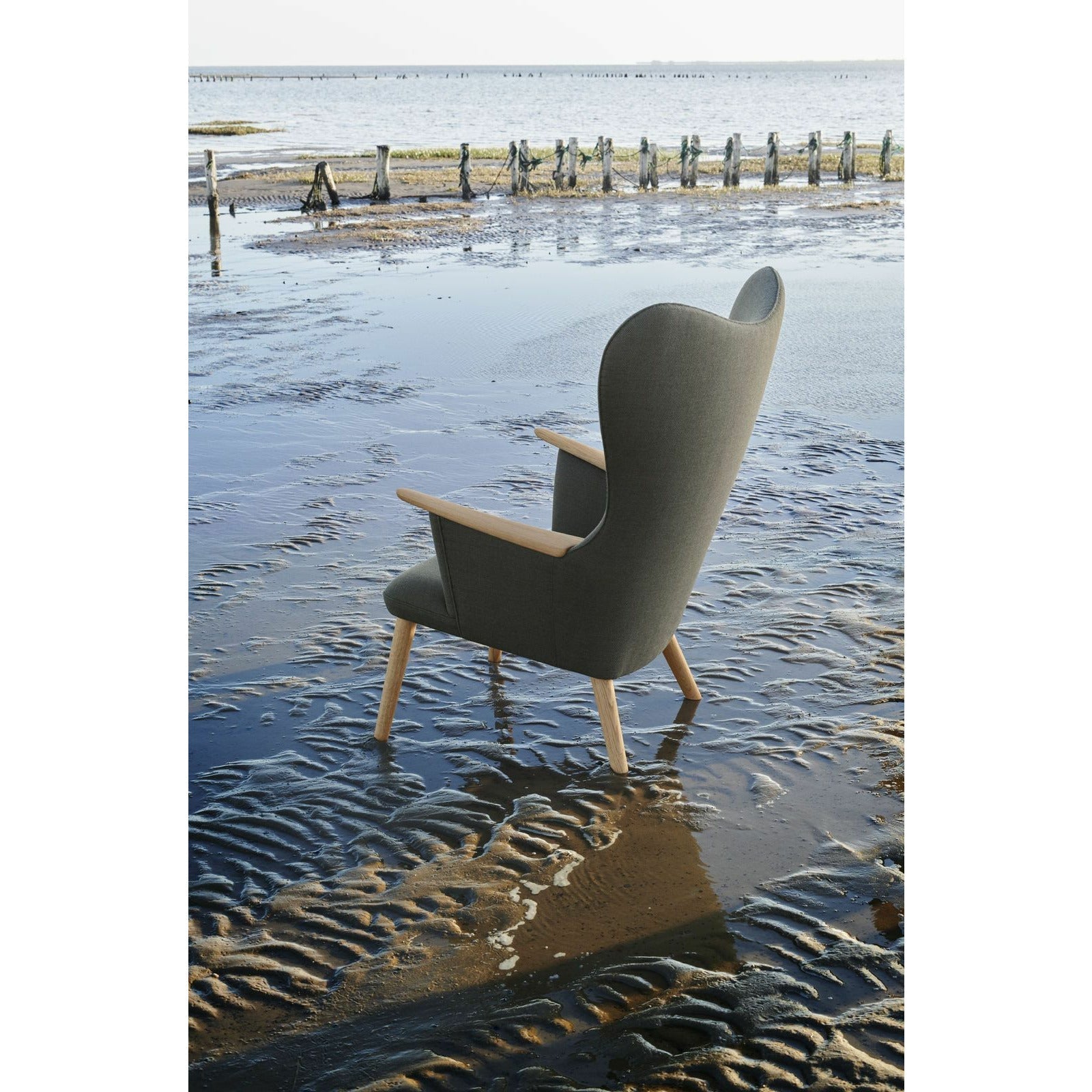 Carl Hansen CH78 MAMA Bear Lounge Chair, Oak Oil/Green Fiord 961