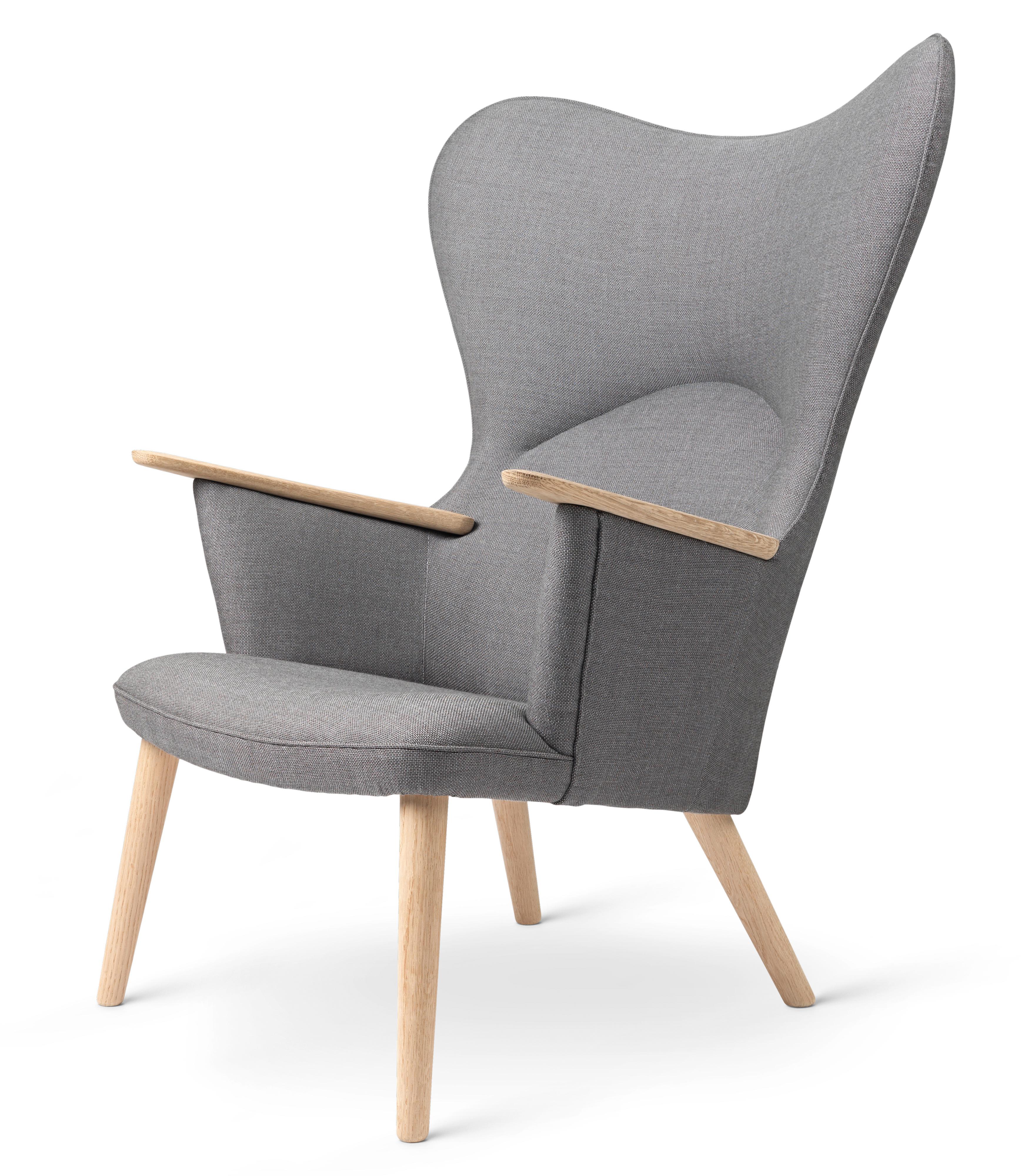 Carl Hansen CH78 Mama Bear Lounge Chair, Soap Oak/Passion 6101