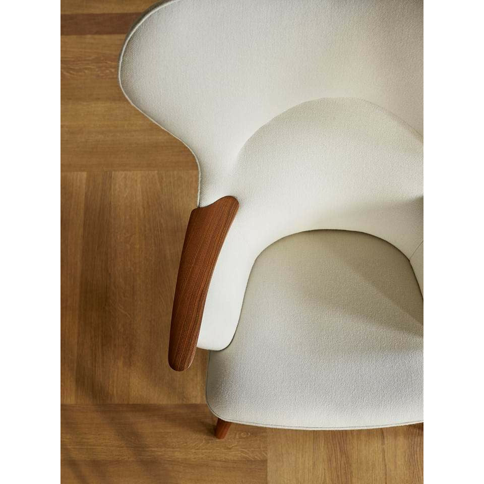 Carl Hansen CH78 MAMA Bear Lounge Chair, Walnut Oil/White Hallingdal 100