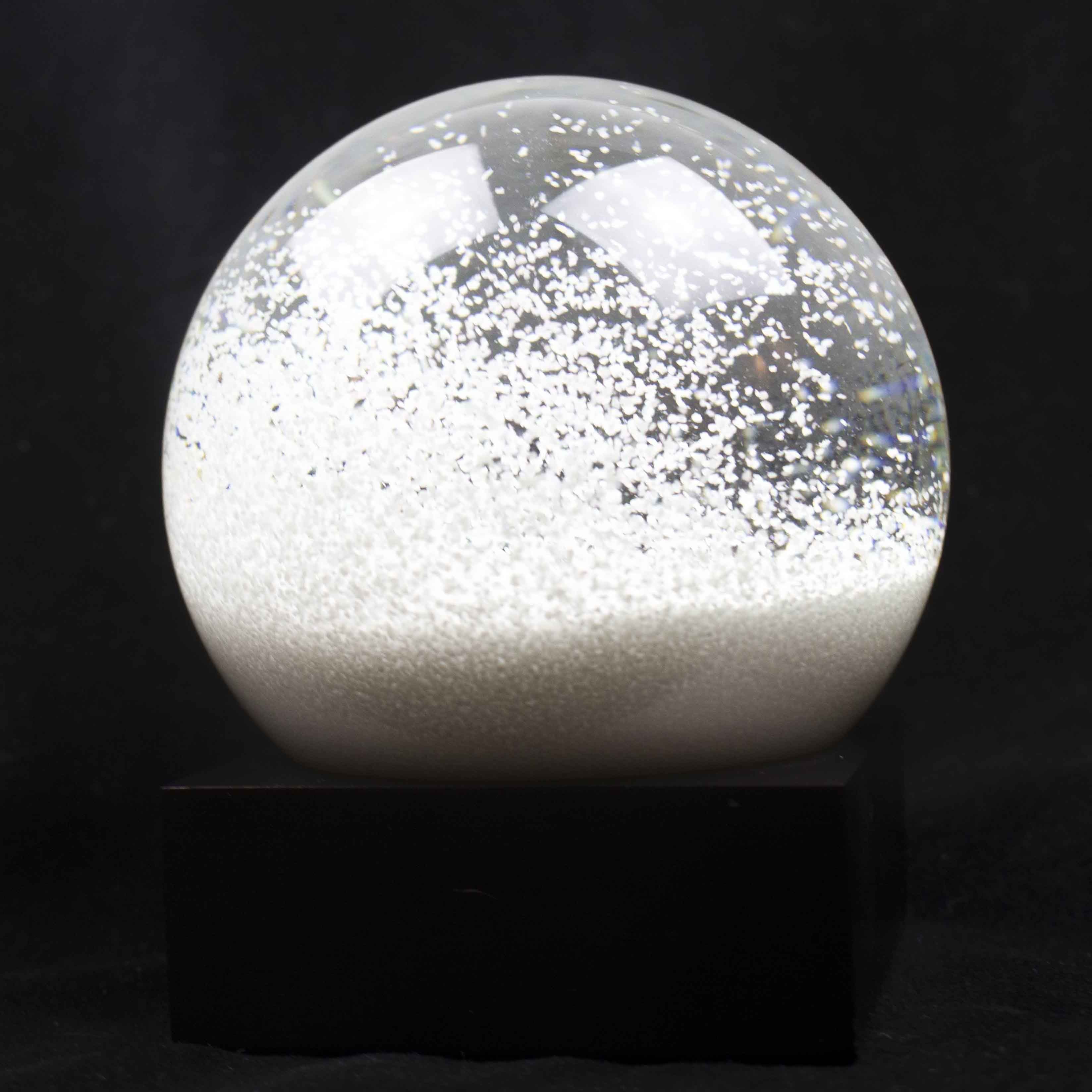 Cool Snow Globes Snowball Snekugle