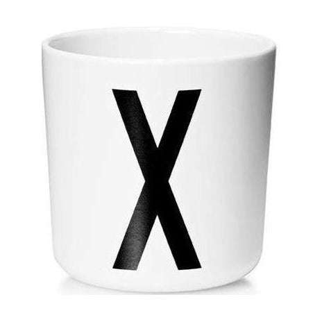 Design Letters Melamin cup för barn A-Z, x