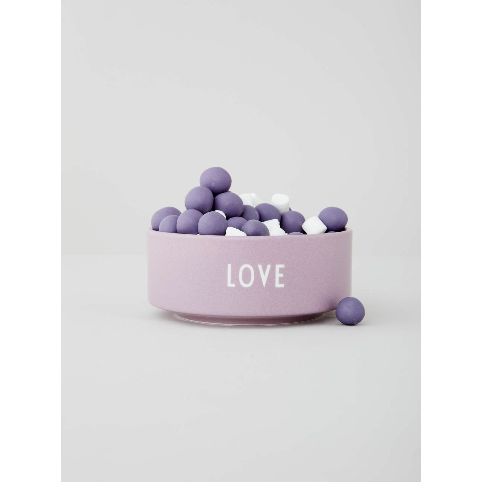 Design Letters Snack Skål Love, Lavender