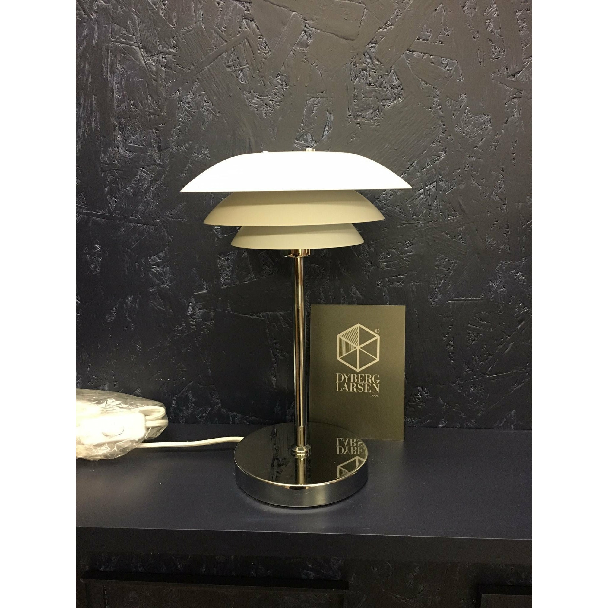 Dyberg Larsen DL 20 lampskärm, opalglas