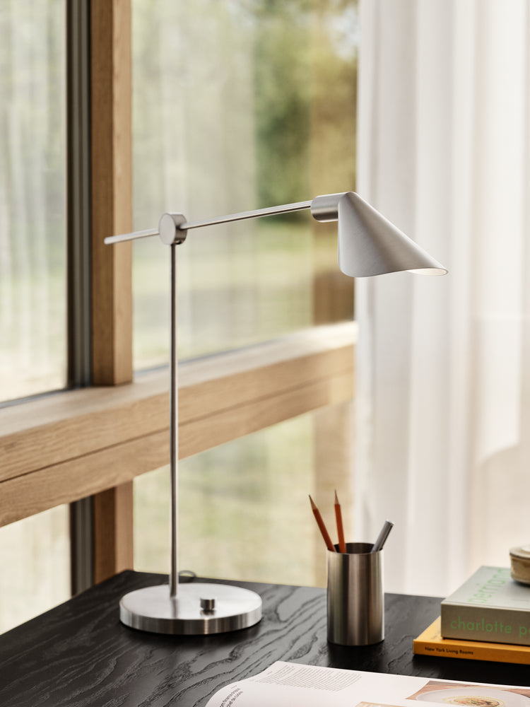 Fritz Hansen MS021 Table Lamp, stål