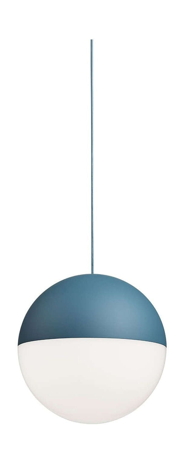 Flos String Light Sphere Pendant med spjäll 22 m, blå