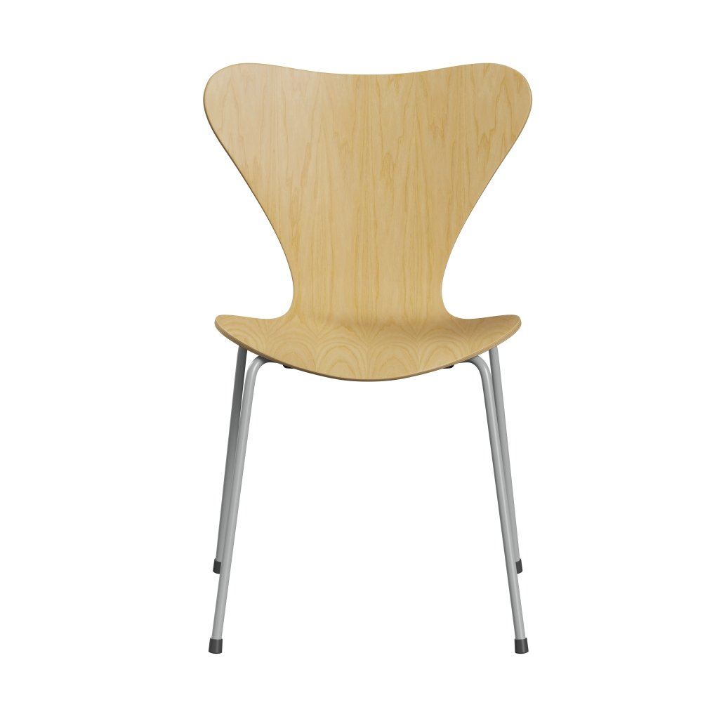 Fritz Hansen 3107 Shell Chair, Nine Grey/Ash Lackered Veneer