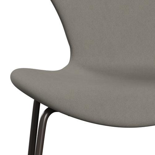 Fritz Hansen 3107 stol helt vadderad, brun brons/komfort grå (C60003)