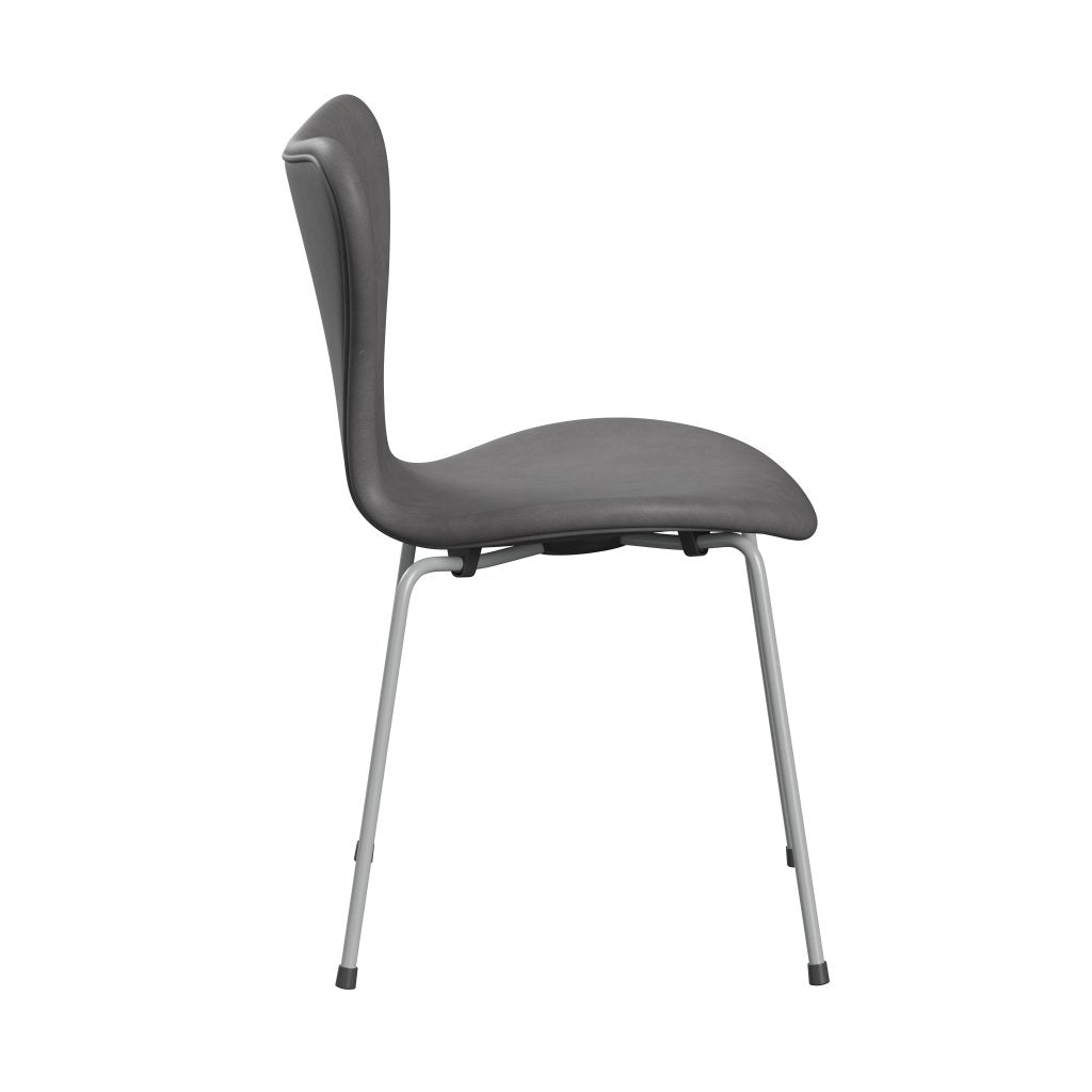 Fritz Hansen 3107 Stol Fuldpolstret, Nine Grey/Embrace Beton