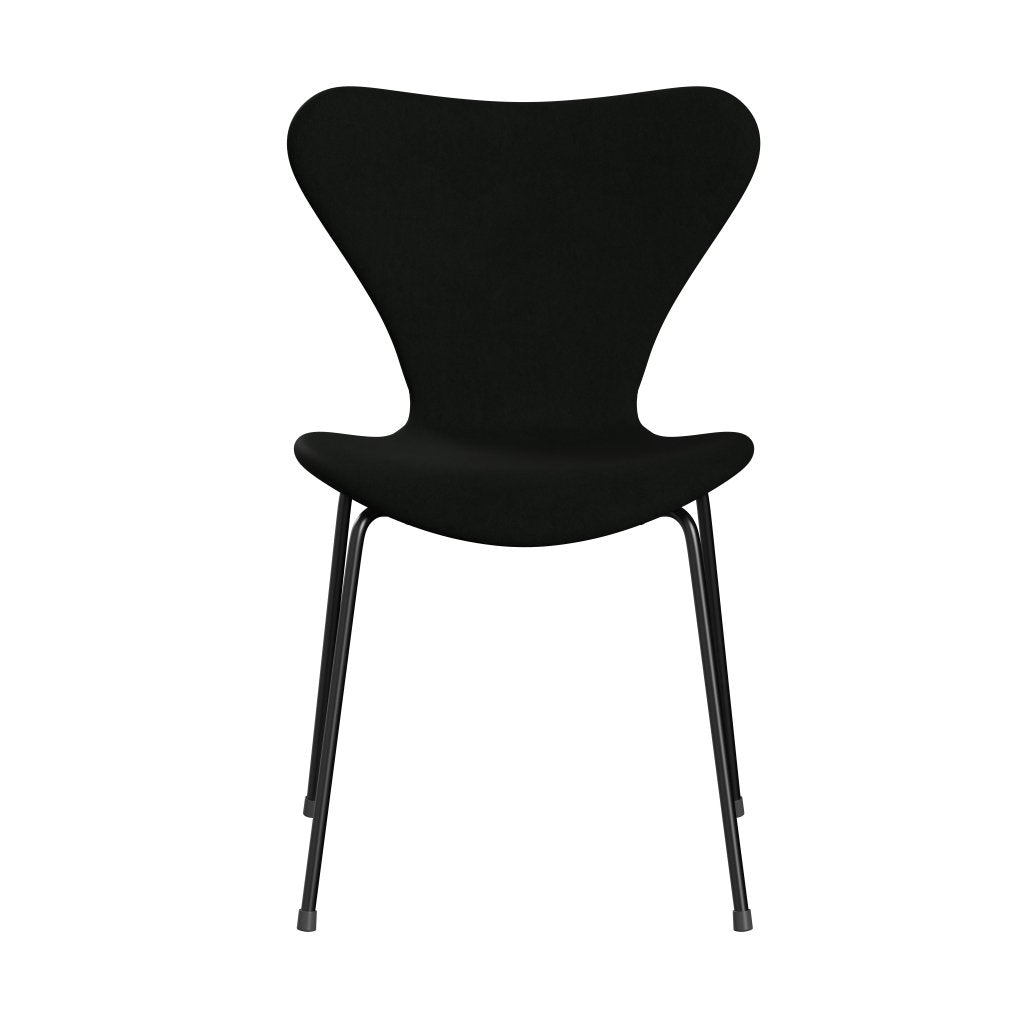 Fritz Hansen 3107 stol helt vadderad, svart/komfort svart (C60009)