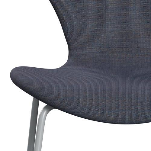 Fritz Hansen 3107 stol helt vadderad, silvergrå/duk ljusblå