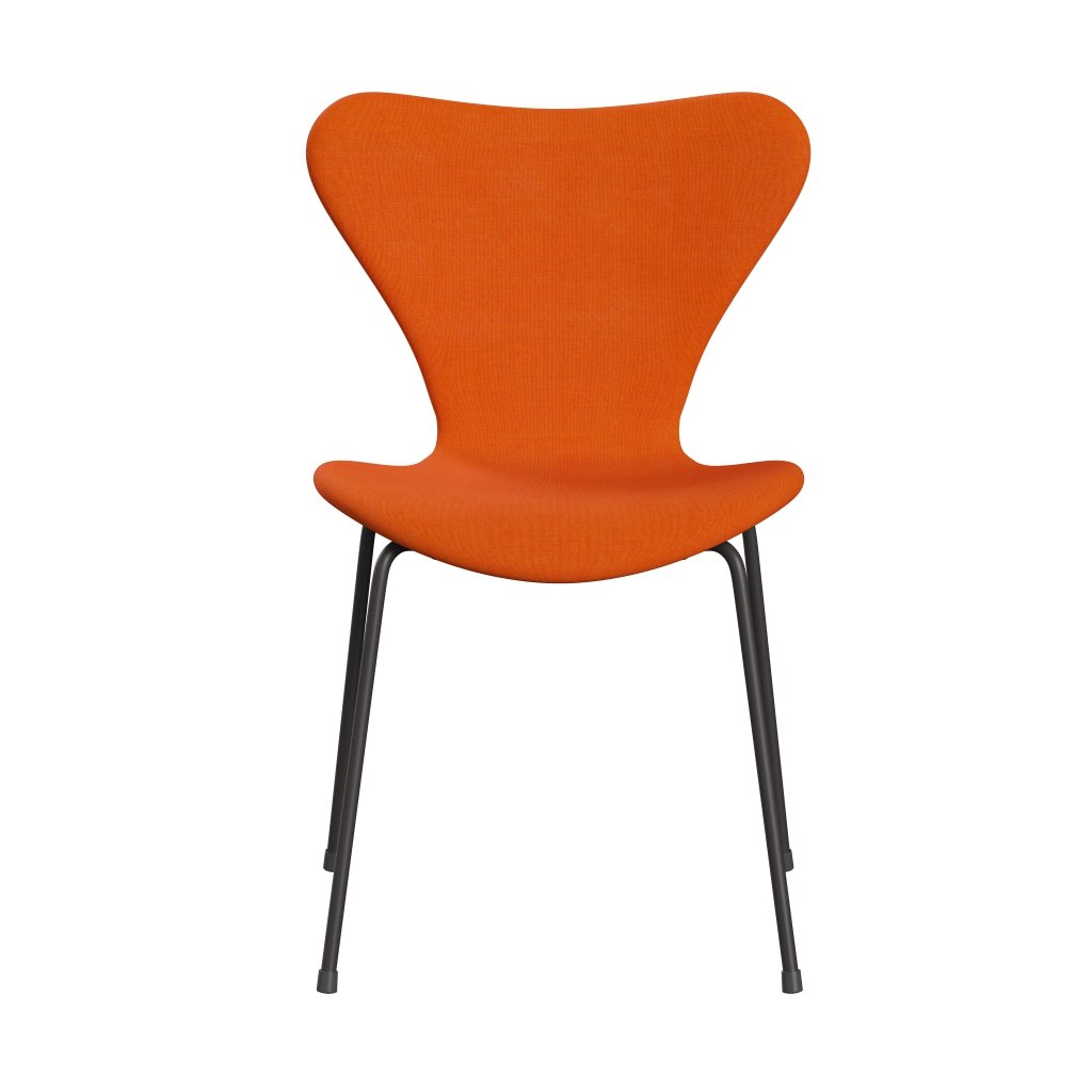 Fritz Hansen 3107 stol helt vadderad, varm grafit/remix ljus orange