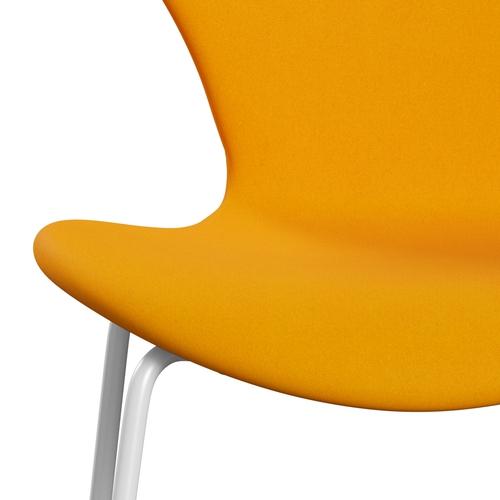 Fritz Hansen 3107 stol helt vadderad, vit/divina orange (div426)