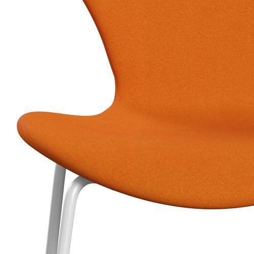 Fritz Hansen 3107 stol helt vadderad, vit/divina orange (div444)