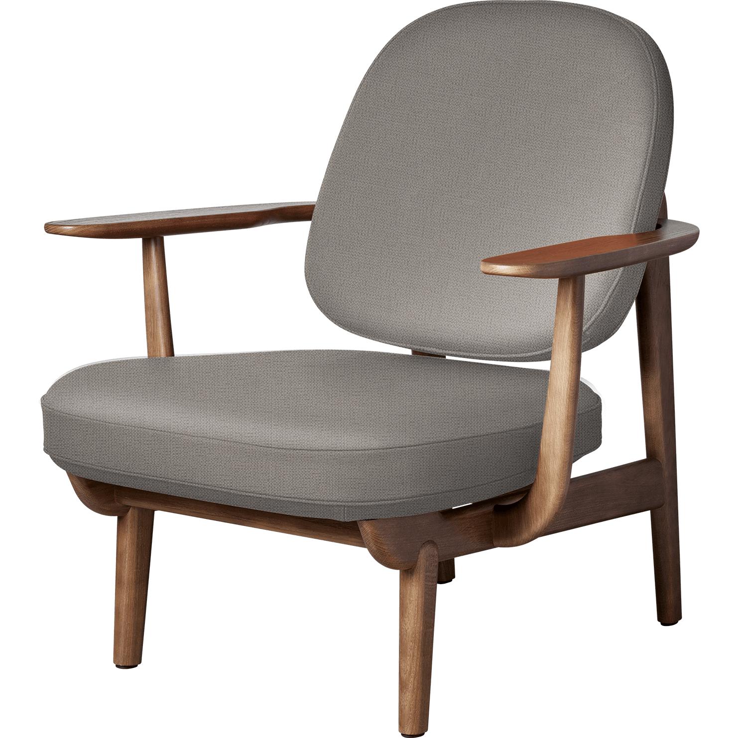 Fritz Hansen Peace Lounge Chair Walnut -färgad ek, lätt beige