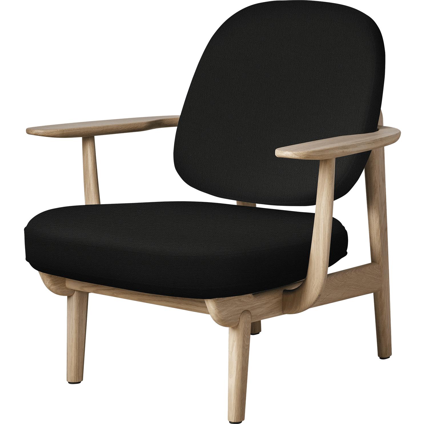 Fritz Hansen Peace Lounge Chair lackerad ek, svart