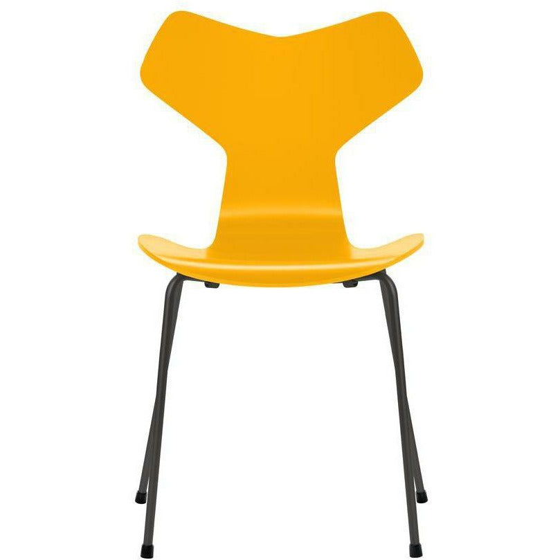 Fritz Hansen Grand Prix -stol lackerad sann gul skald, varm grafit ben
