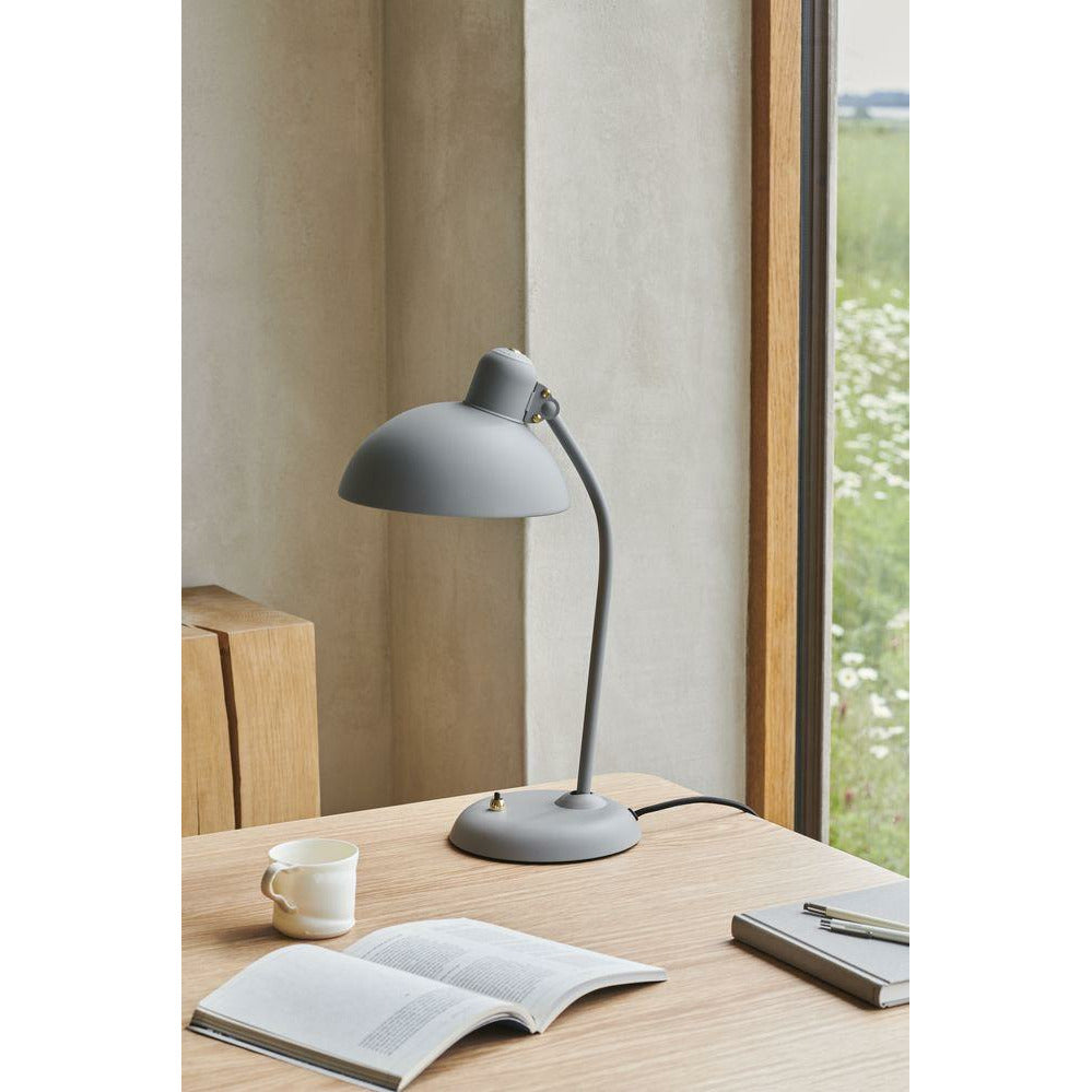 Fritz Hansen Kaiser Idell bordslampa Ø21.5 cm, lätt grå