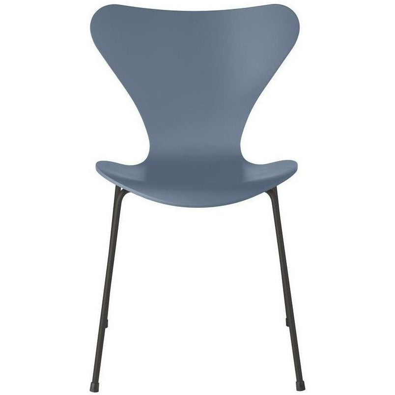 Fritz Hansen Serie 7 -stol lackerad skymning blå skald, varm grafit ben