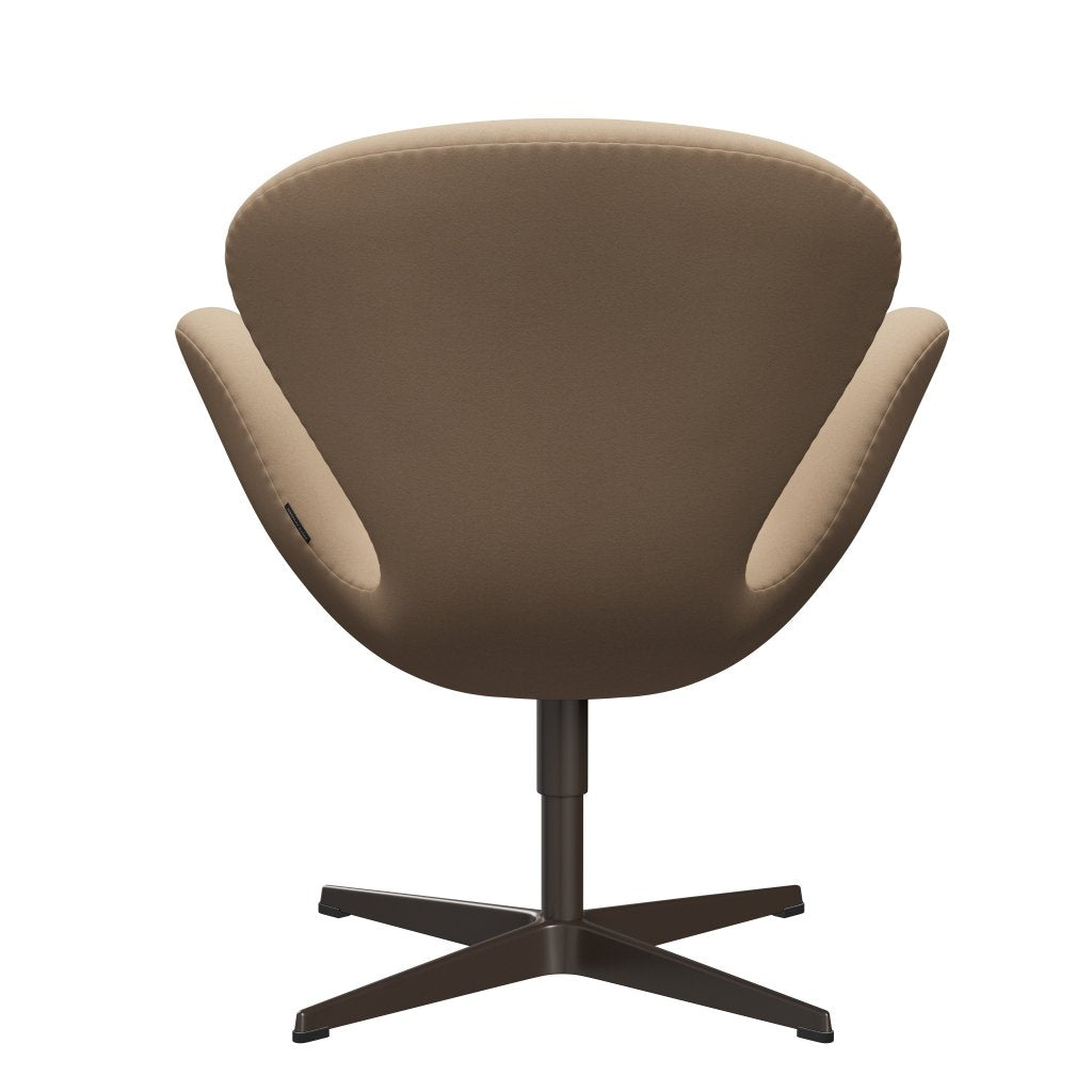Fritz Hansen Swan Chair, Brown Bronze/Comfort Beige (61003)