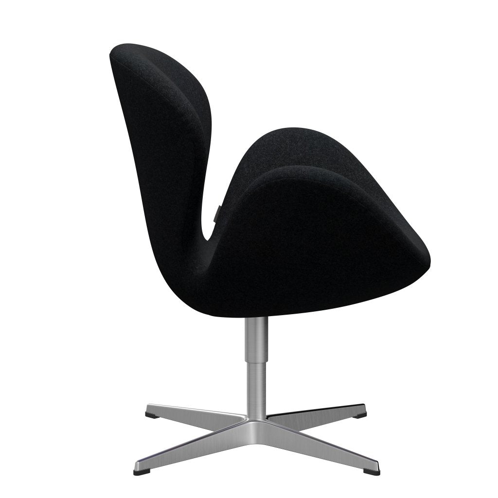 Fritz Hansen Swan Chair, Satin Polished Aluminium/Divina MD Black