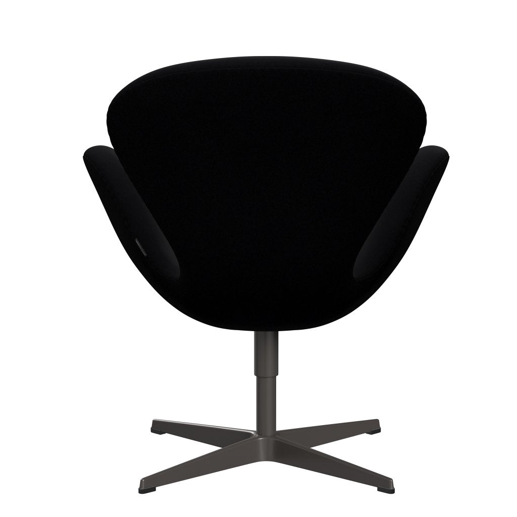 Fritz Hansen Swan Chair, Warm Graphite/Comfort Black (00050)