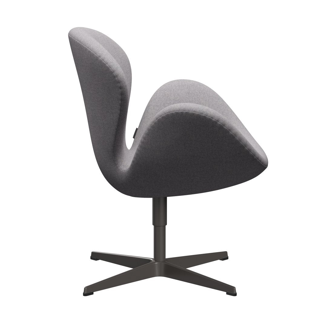 Fritz Hansen Swan Chair, Warm Graphite/Divina MD Cool Light Grey