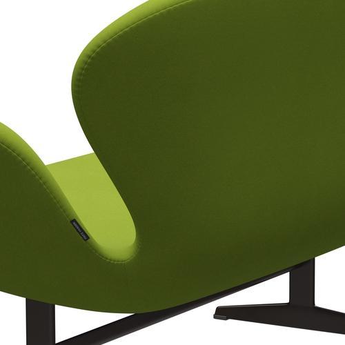 Fritz Hansen Svan soffa 2-personers, brun brons/komfort ljusgrön (68000)