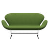 Fritz Hansen Svan soffa 2-sits, satinpolerad aluminium/stålcut trio gräsgrön