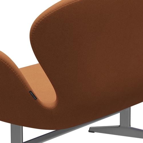 Fritz Hansen Svan soffa 2-sits, satin polerad aluminium/tonus dammig apelsin