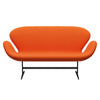 Fritz Hansen Svan soffa 2-personers, svart lack/berömmelse orange (63016)