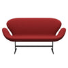 Fritz Hansen Swan Sofa 2-personers, svart lack/steelcut röd