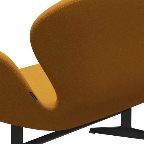 Fritz Hansen Svan soffa 2-personers, svart lack/tonus varm gul