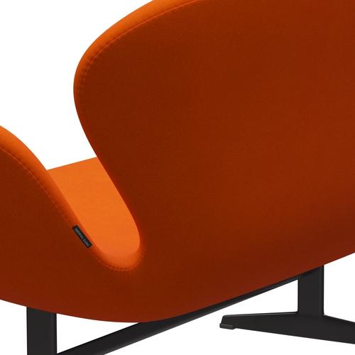 Fritz Hansen Svan soffa 2-personers, varm grafit/tonus klar orange
