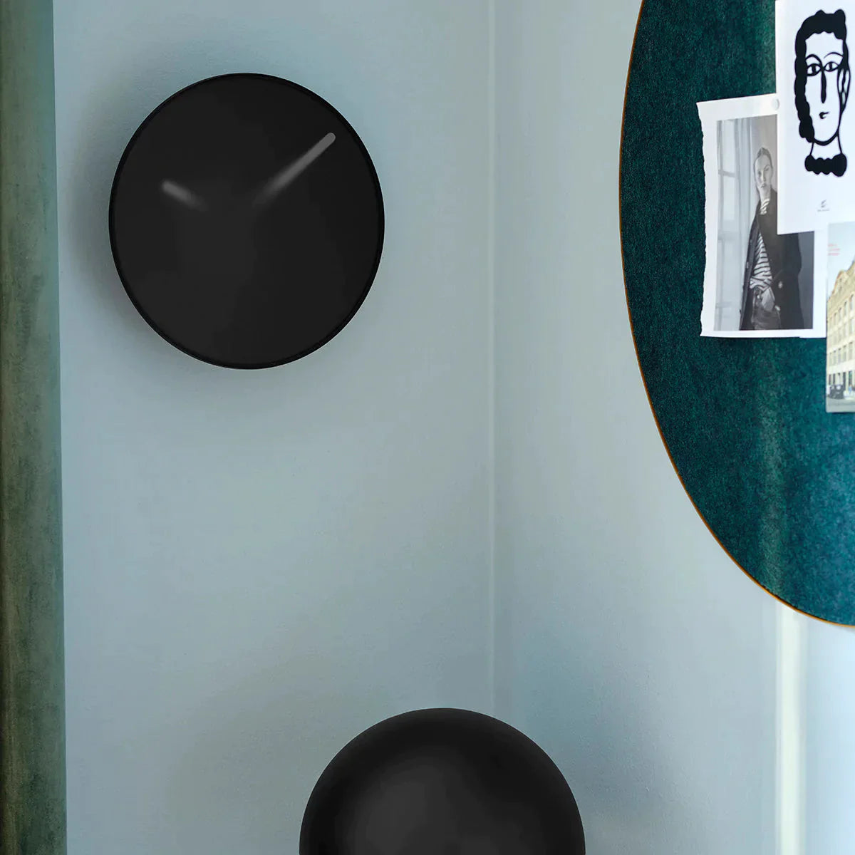 Gejst Momenty Wall Clock, svart