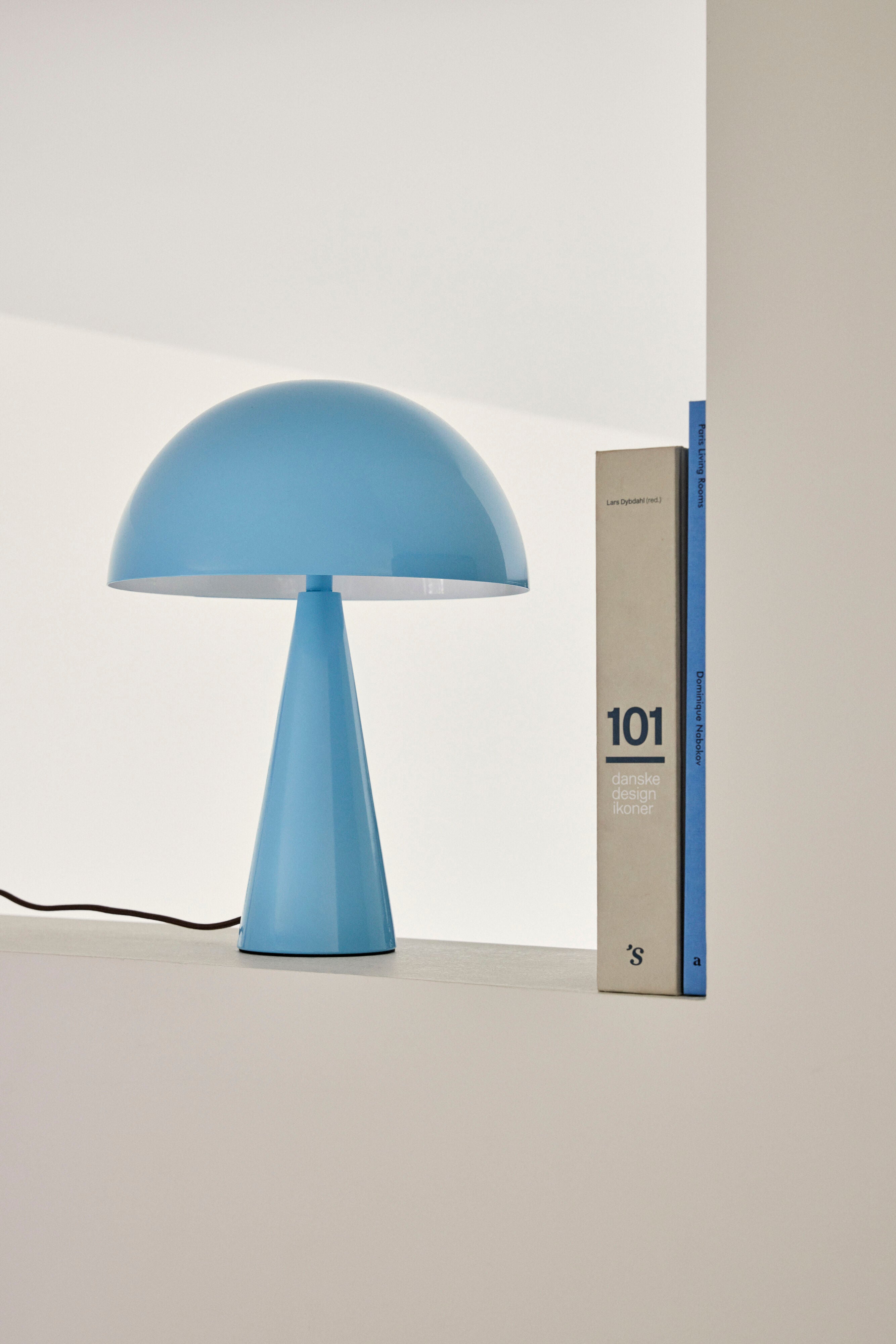 Hübsch Mush bordslampa mini, ljusblå/brun