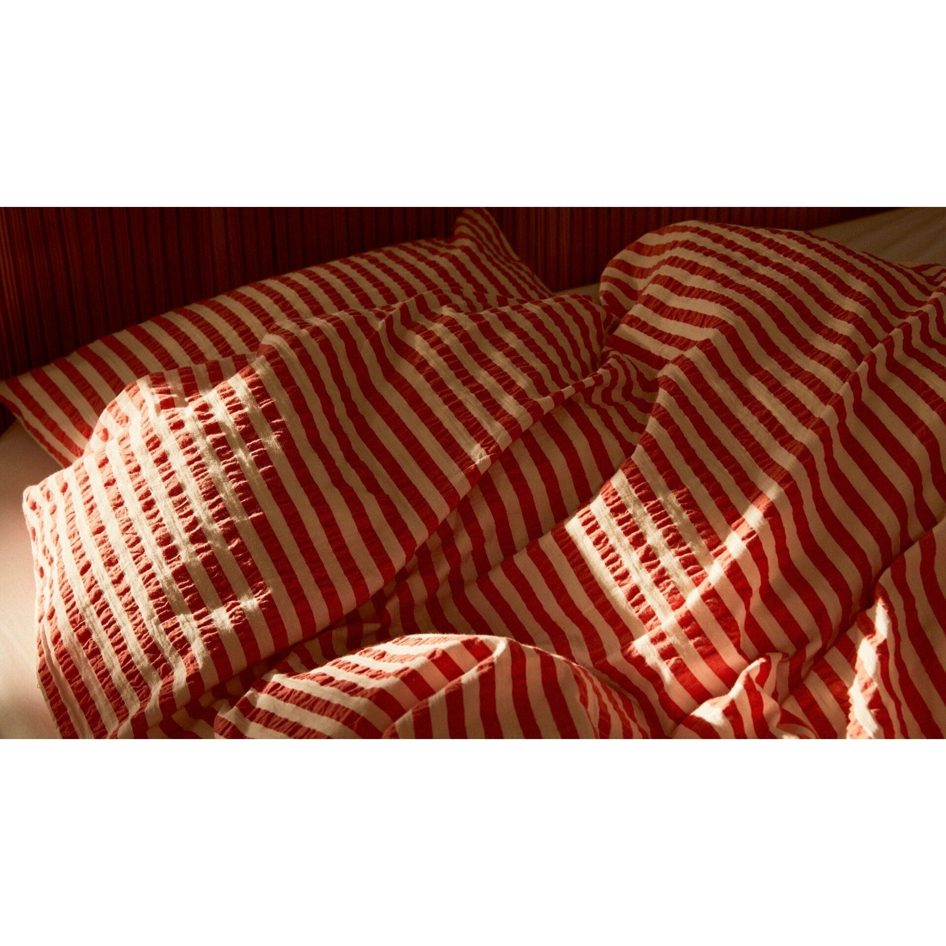 Juna Bæk & Wave Lines sängkläder 140x200 cm, chili/björk