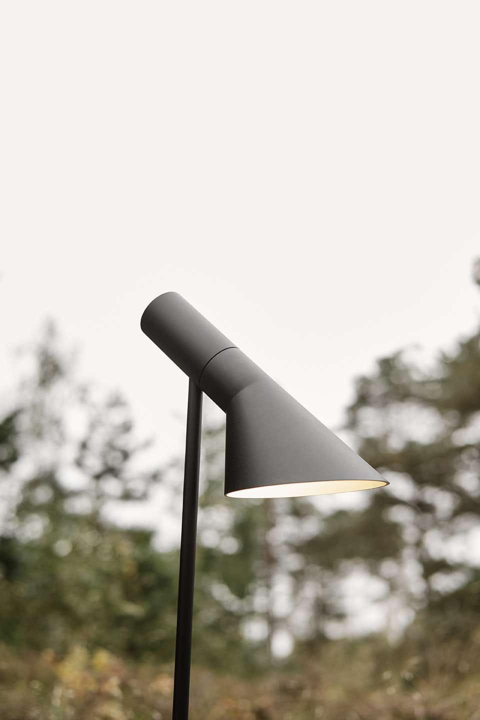 Louis Poulsen AJ Garden Long Bollard Black LED 2700 K 6,5 W, Anchor uden adapter