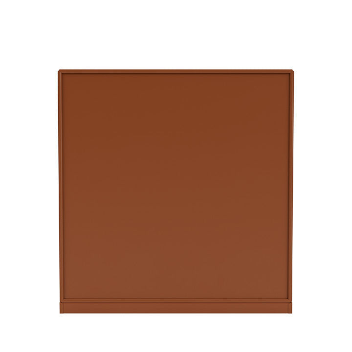 Montana Show bokhylla med 3 cm piedestal, hasselnötbrun