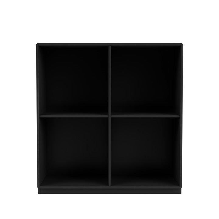 Montana Show bokhylla med 3 cm piedestal, svart