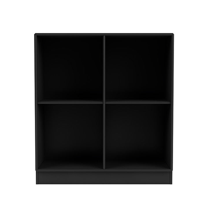 Montana Show bokhylla med 7 cm piedestal, svart