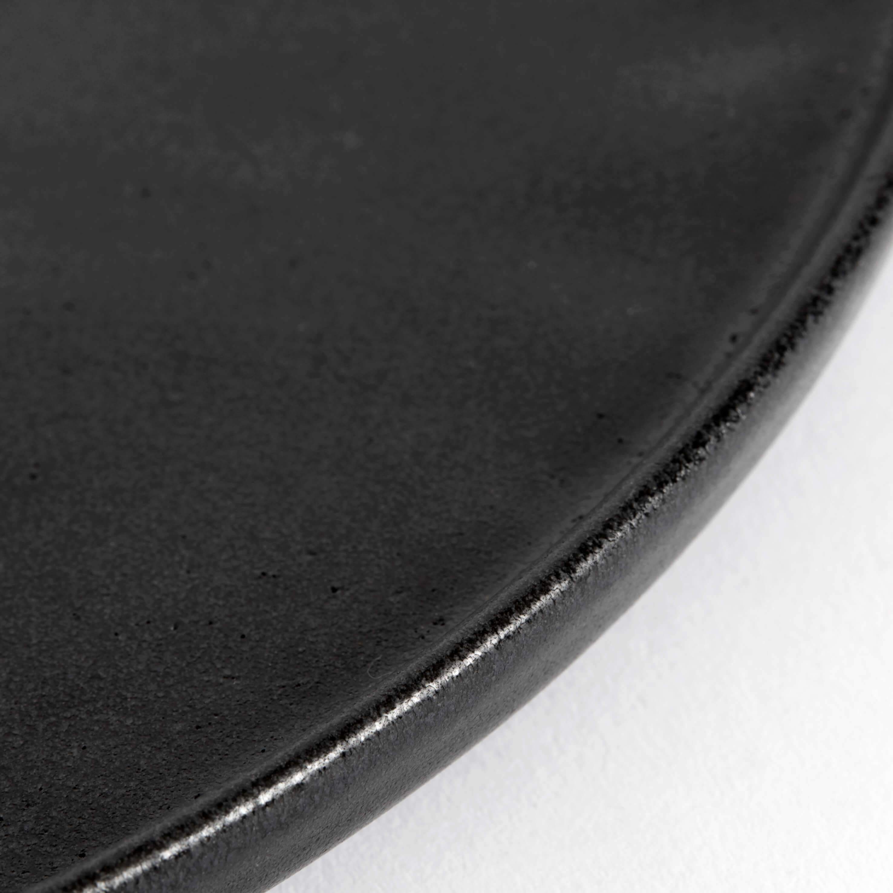 Muubs Ceto middagsplatta svart, 27,5 cm